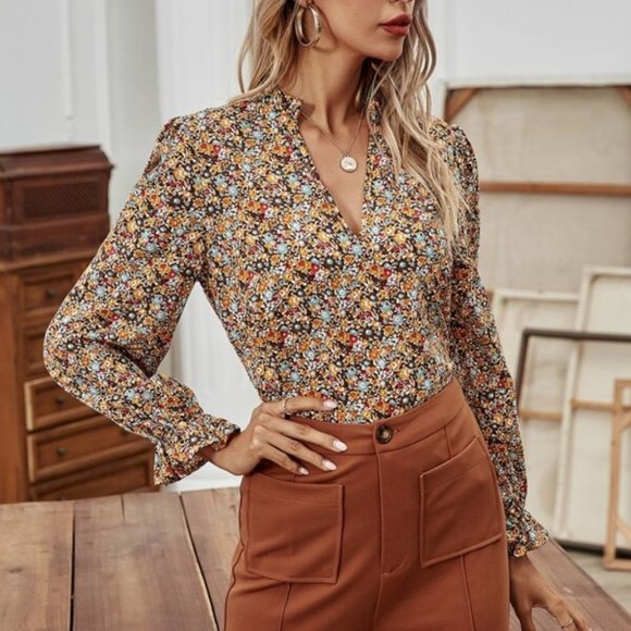 Notch Neck Puff Sleeve Ditsy Floral Blouse - Picture 5 of 5